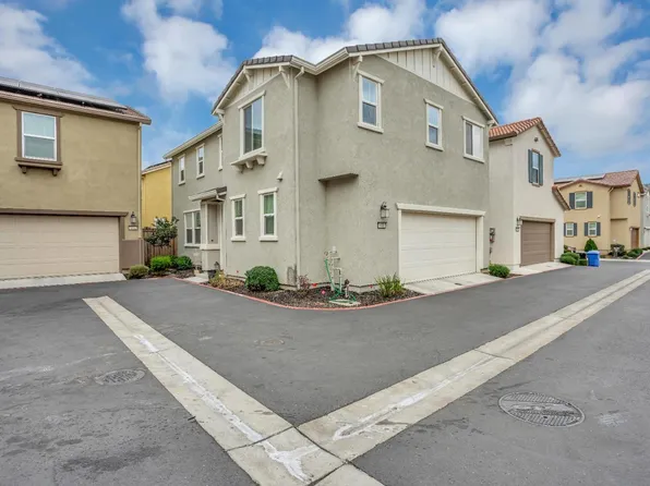 8840 Ariston Ln, Elk Grove, CA 95758