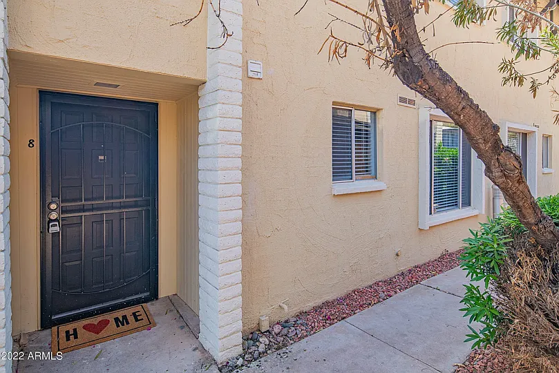2 bed, 1.5 bath, 1267 sqft, $2,249 — Photo 2