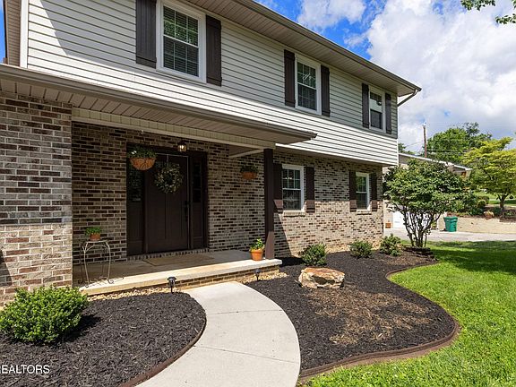 2nd image of 7707 Camberley Dr