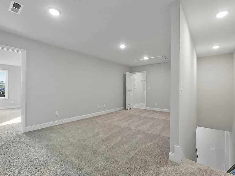 1755 Stampede Cir SE — Photo 8