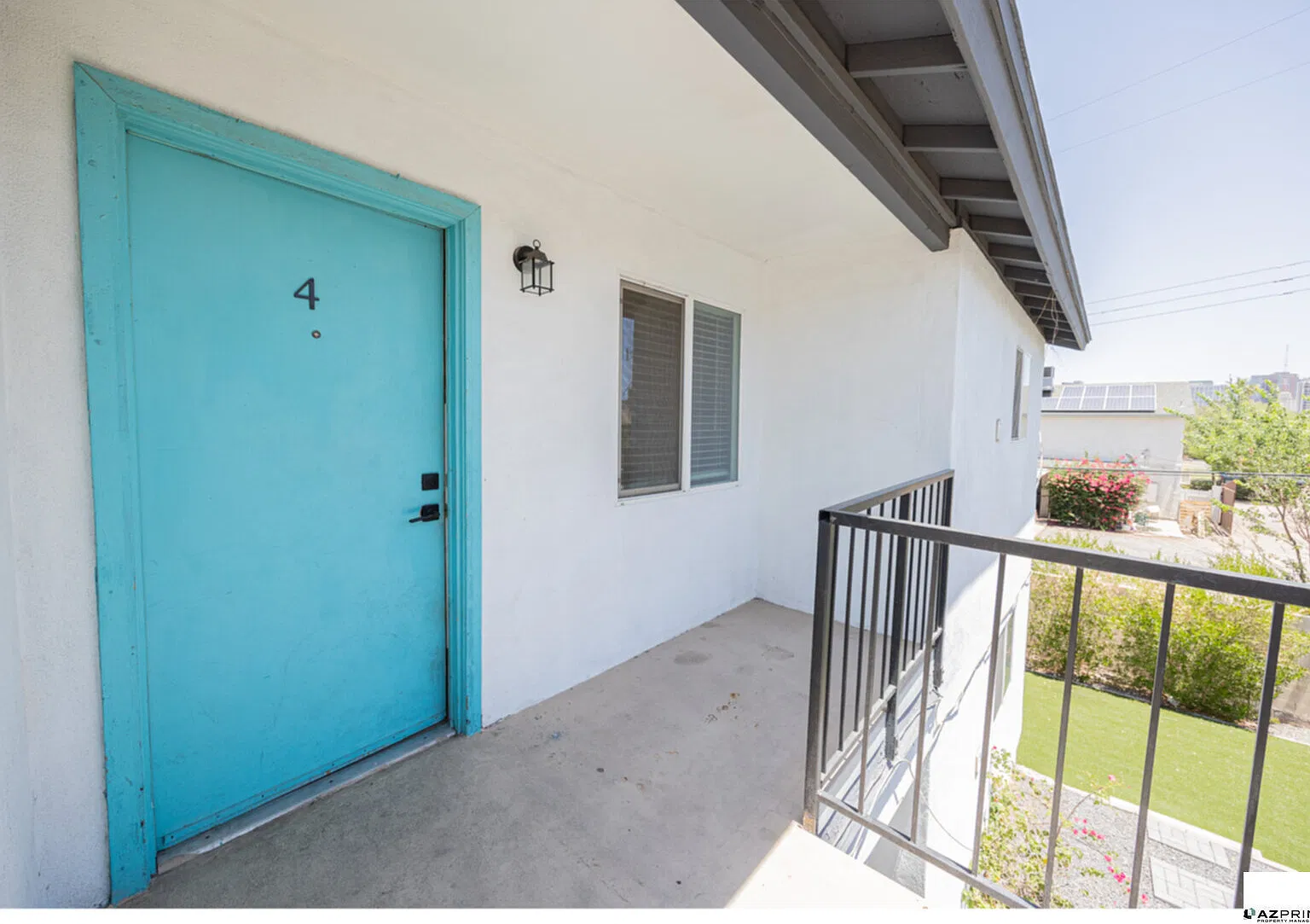 6 Wekks Free Rent Move-In Special! Apply Same Day & Save An Additional $340! Charming 2/1 Phoe — Photo 3