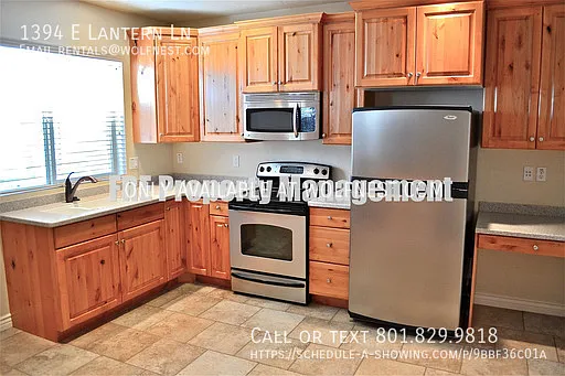 1394 E Lantern Ln — Photo 12