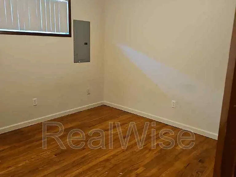626 NE Anderson St — Photo 11