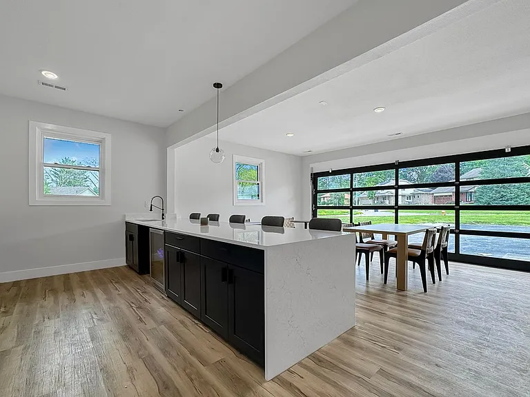 Bexley Urbandale — Photo 47
