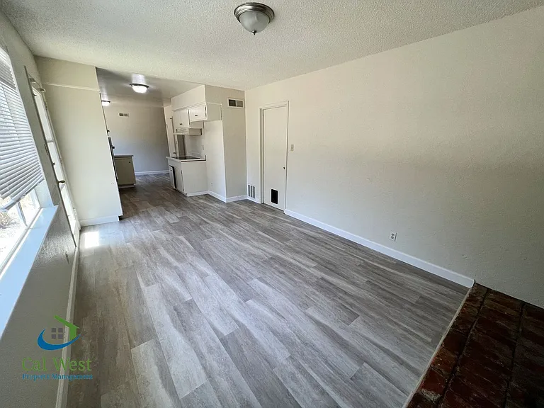 10600 E Estates Dr — Photo 15