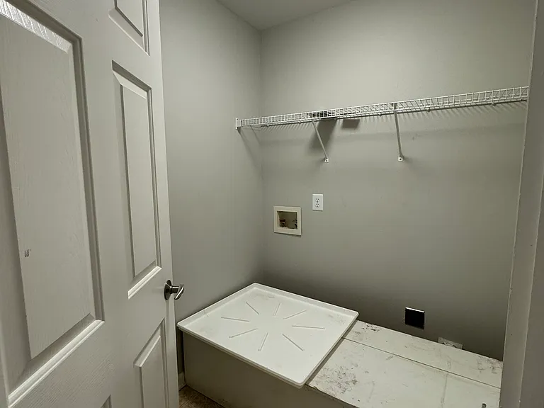 5209 Moss Hill Dr — Photo 20