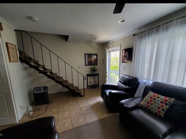204 Old Country Rd #204 — Photo 4