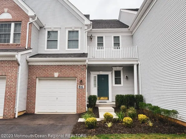 86 Deepwater Cir, Manalapan, NJ 07726