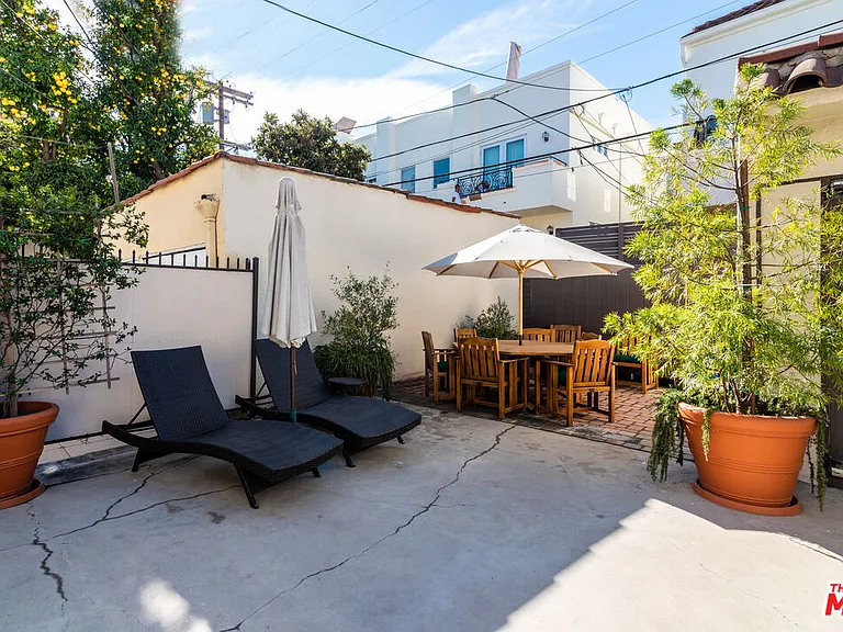751 N Croft Ave #1/2 — Photo 18