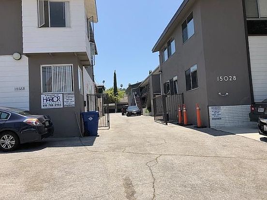 1st image of 15022 Dickens St #1