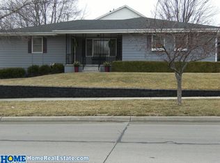 601 Russwood Blvd, Lincoln, NE 68505