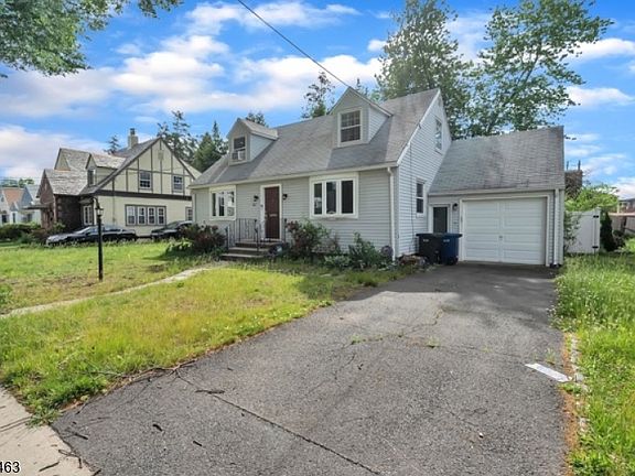 4th image of 825 Bishop St