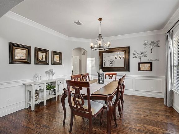 4th image of 9422 Ironwood Dr