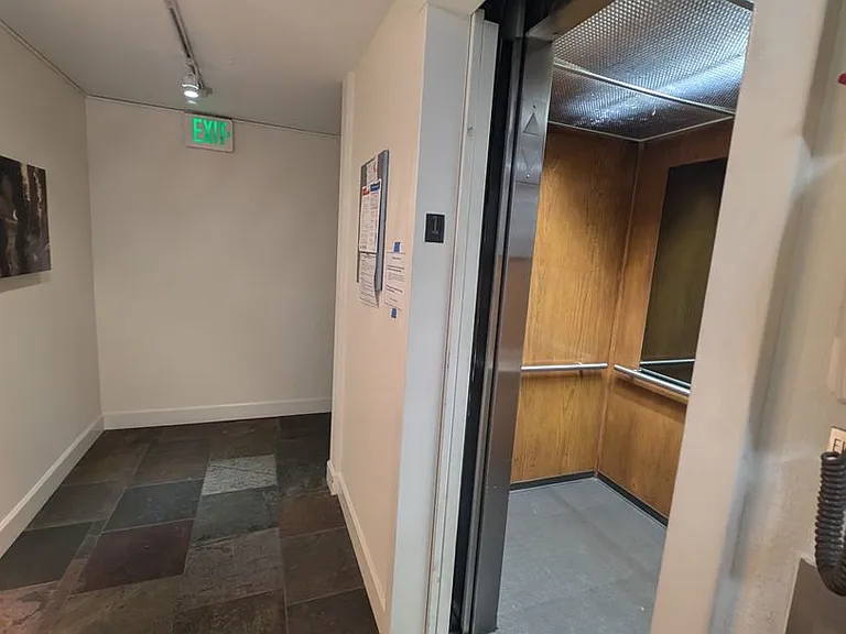 1800 Boylston Ave #304 — Photo 32