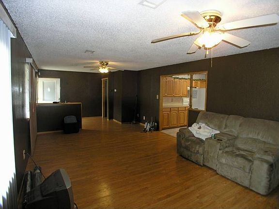 3rd image of 707 White St