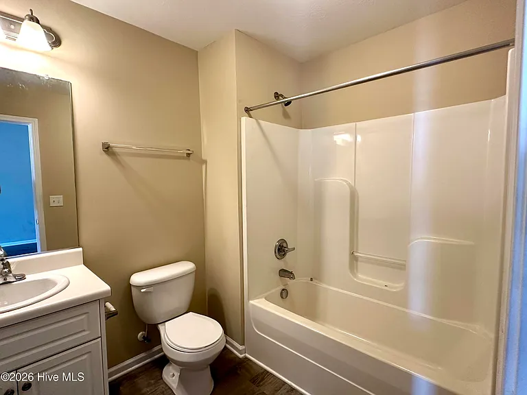 1730 Elizabeth St — Photo 14