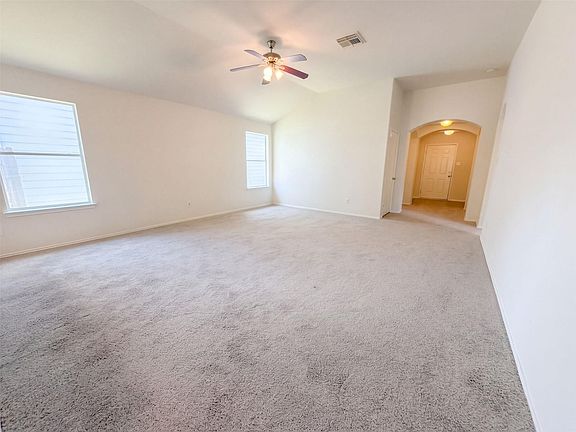 3rd image of 7435 Kennemer Dr