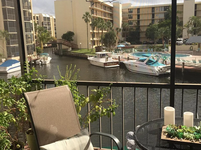 10 Royal Palm Way #2030 — Photo 16