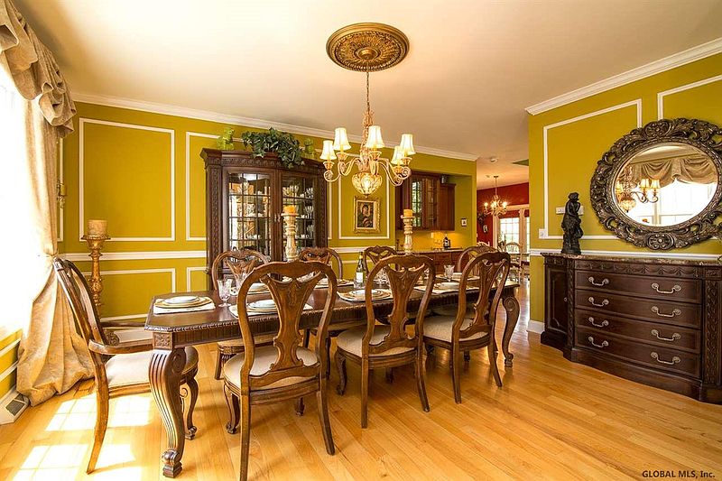 4th image of 15 THOREAU Drive