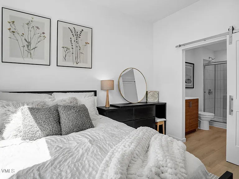 1200 Capitol St #201 — Photo 14