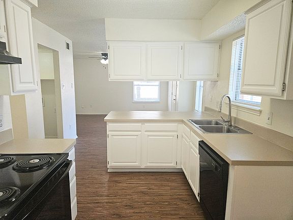 5th image of 4625 Goldrock Dr