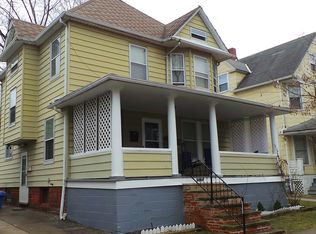 1555 Olivewood Ave, Lakewood, OH 44107