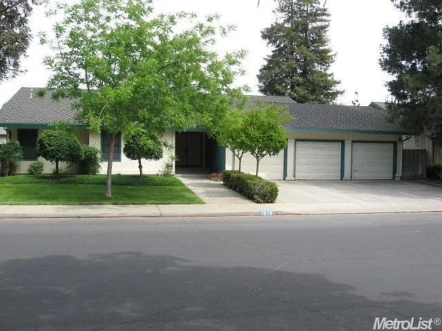1312 Emigrant Way photo 1