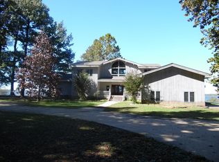 340 Eagle Lake Shore Rd, Vicksburg, MS 39183