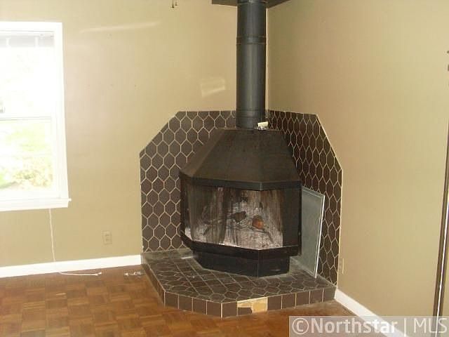 2nd image of 3815 Oak St