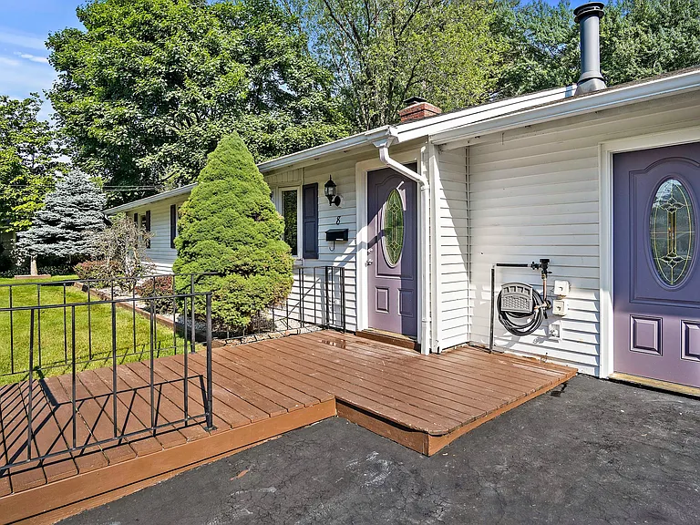 8 Carver Rd — Photo 25