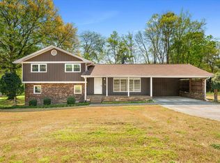 1903 Valley Ln, Dalton, GA 30720