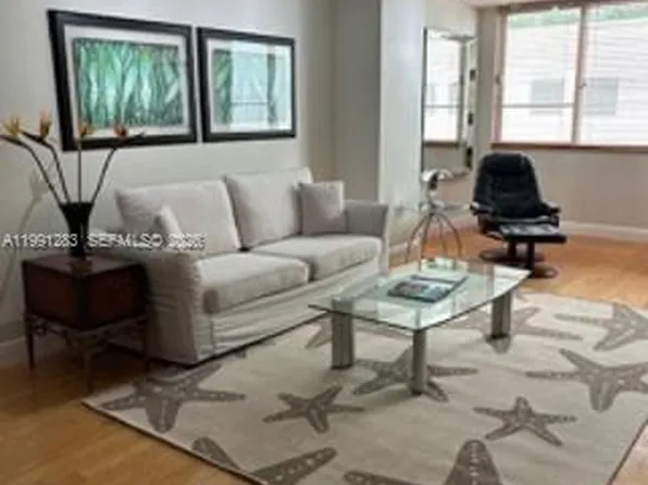 5005 Collins Ave, Miami Beach, FL