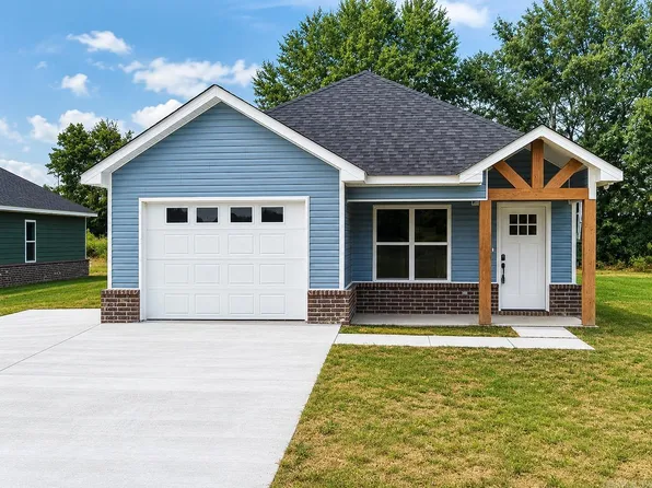 2702 S Belair, Pine Bluff, AR 71601