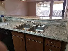 711 Royal Crest Dr — Photo 11