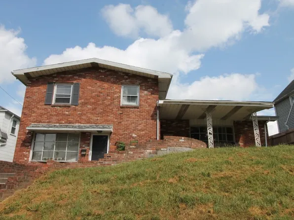 824 W Wayne St, 824 W Wayne St #2e4a9ab86, Muncie, IN 47303