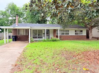 227 Saint Anthony St, Greenville, MS 38701