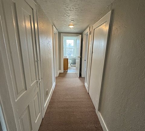 5th image of 143 Washington St APT B