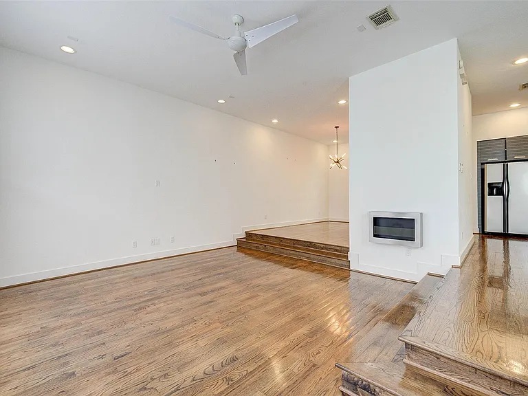 1515 Crockett St — Photo 25