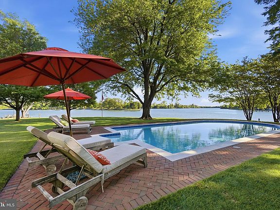3rd image of 3770 Leonard Cove Ln