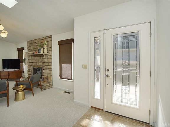 5th image of 1083 Lorelei Dr