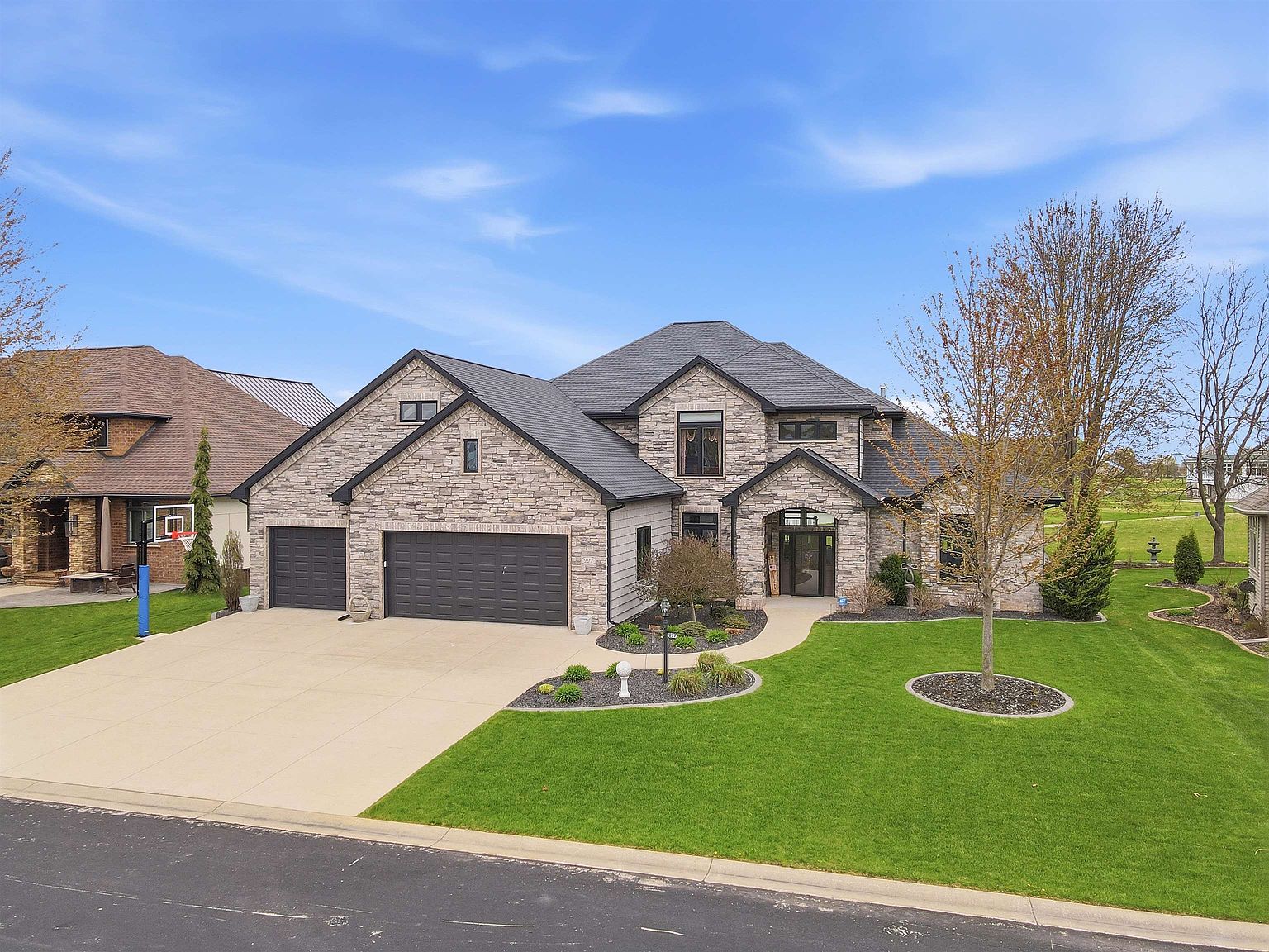 227 Peterlynn Dr