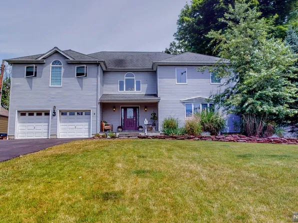 3 Fairview Ave, Montvale, NJ 07645