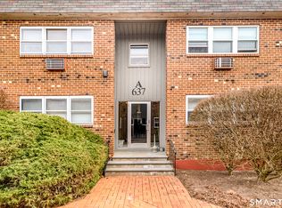 637 Cove Rd UNIT A3, Stamford, CT 06902