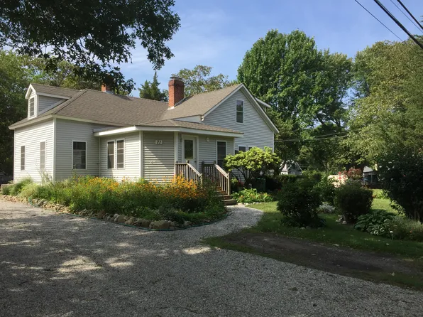 71 Miner Rd APT 1, Saunderstown, RI 02874