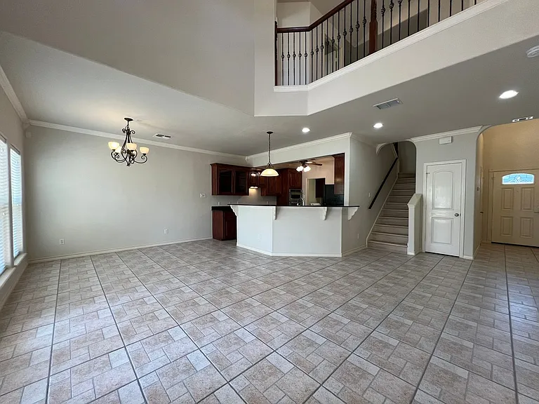 14813 Leeward Dr #404 — Photo 4