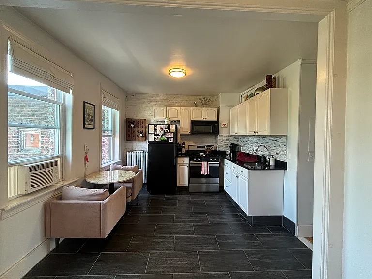 34 Grove St #9 — Photo 6
