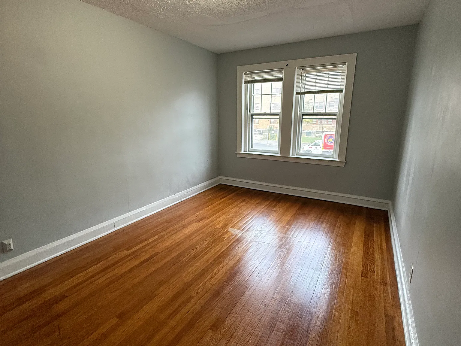 250 Farmington Avenue Laurel St — Photo 4
