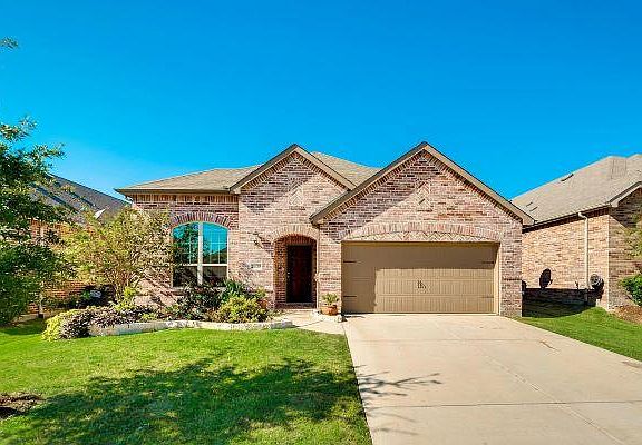 2nd image of 2639 Lake Ridge Dr