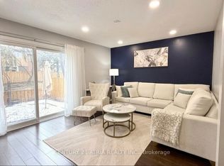 2825 Gananoque Dr Unit 41, Mississauga, ON L5N 1V6