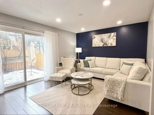 2825 Gananoque Dr Unit 41, Mississauga, ON L5N 1V6